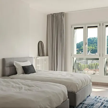 דירה Hillview By Aura Luxury Collection קומו