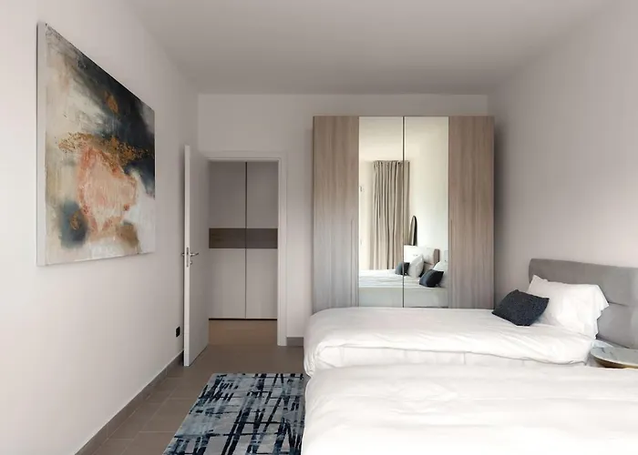 Hillview By Aura Luxury Collection 아파트 *