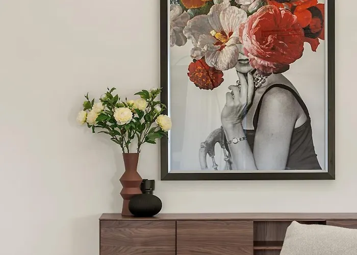 Hillview By Aura Luxury Collection * 코모