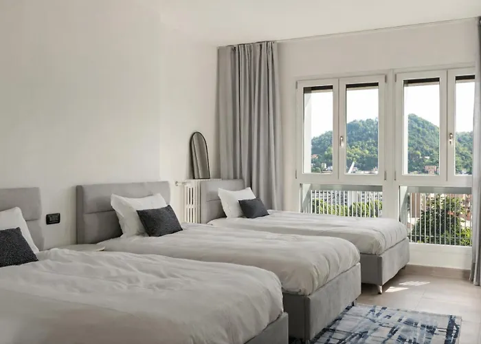 Hillview By Aura Luxury Collection 아파트